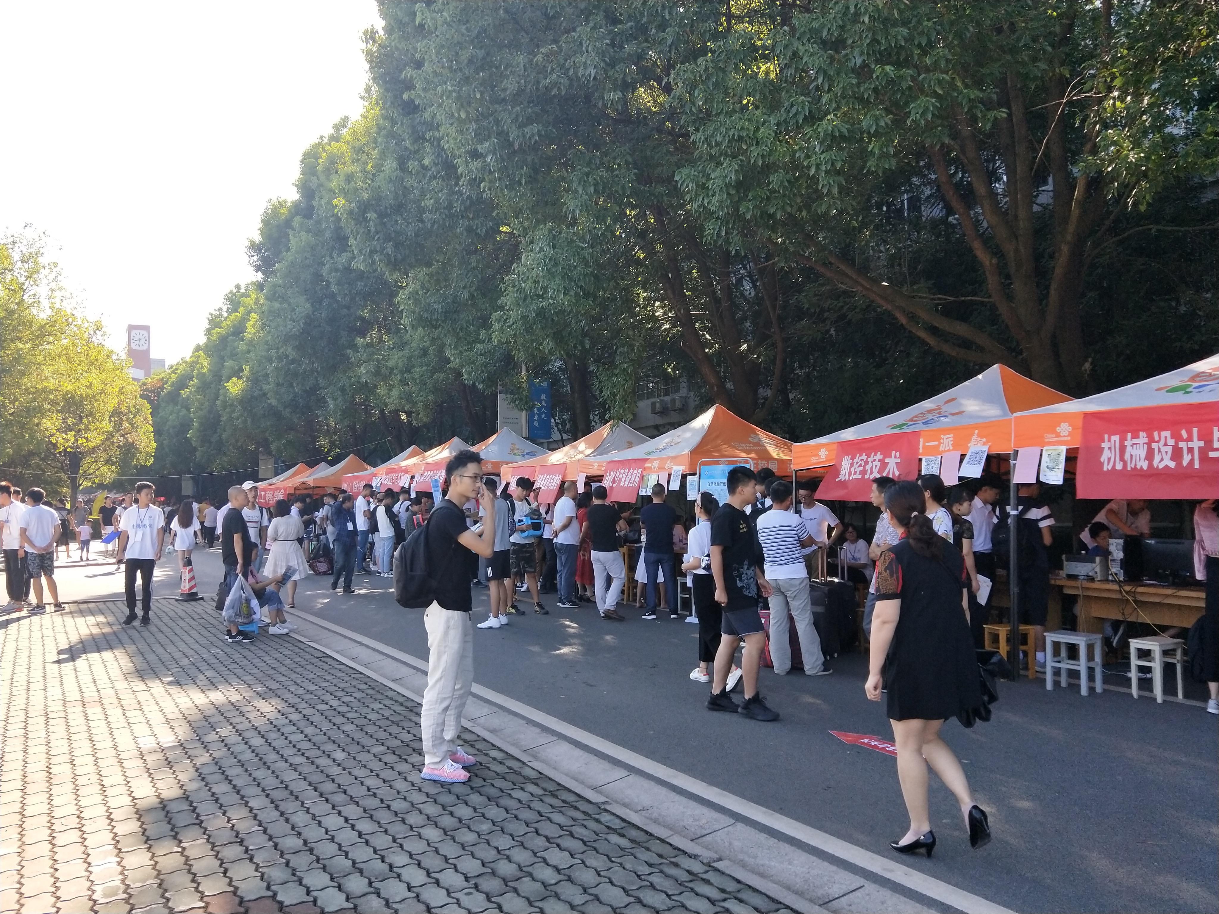 1536646497366630.jpg 1536646497366630.jpg