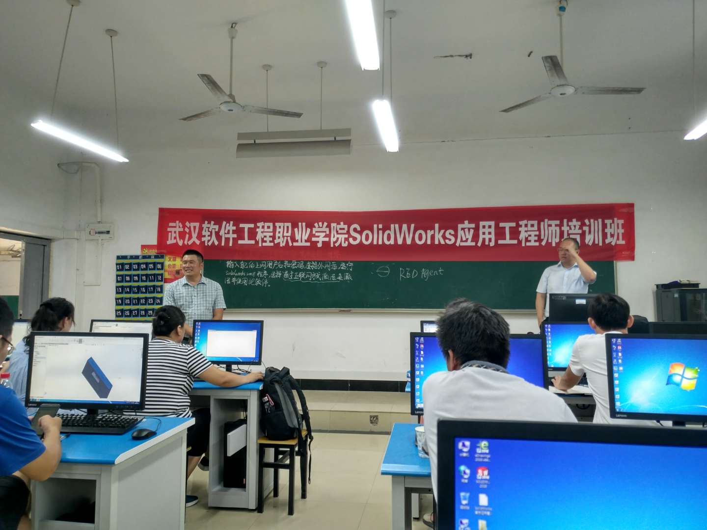 1533137229501578.jpg 1533137229501578.jpg