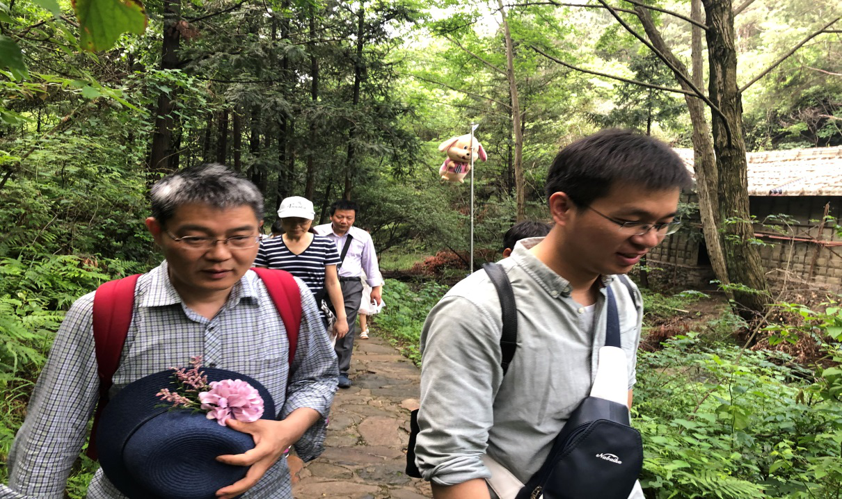 1527812342172729.png 1527812342172729.png